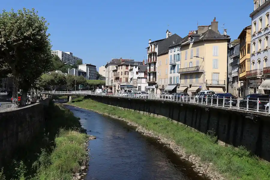 Rivière de Corrèze dans la ville de Tulle.