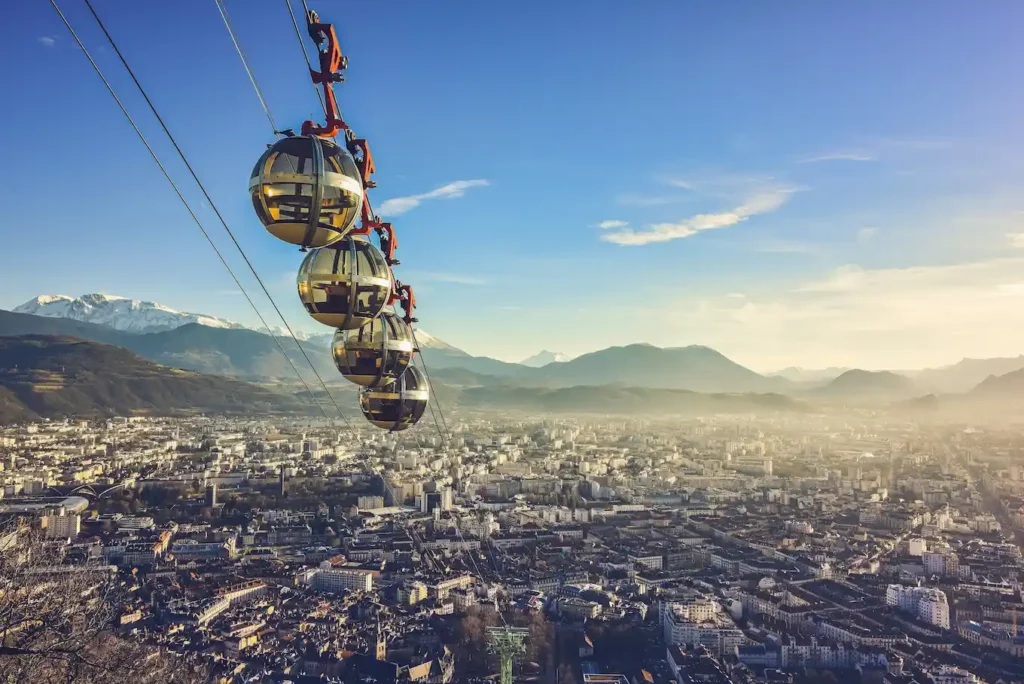 Vue aérienne de la ville de Grenoble